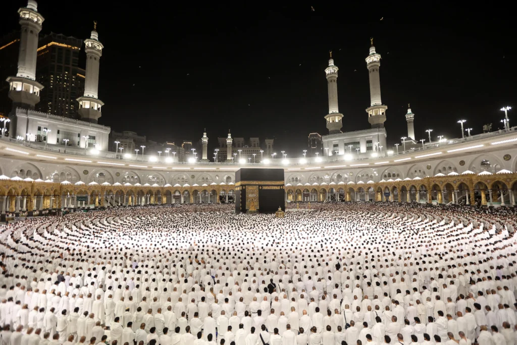 10 Nights 3 Star Manchester Umrah Package